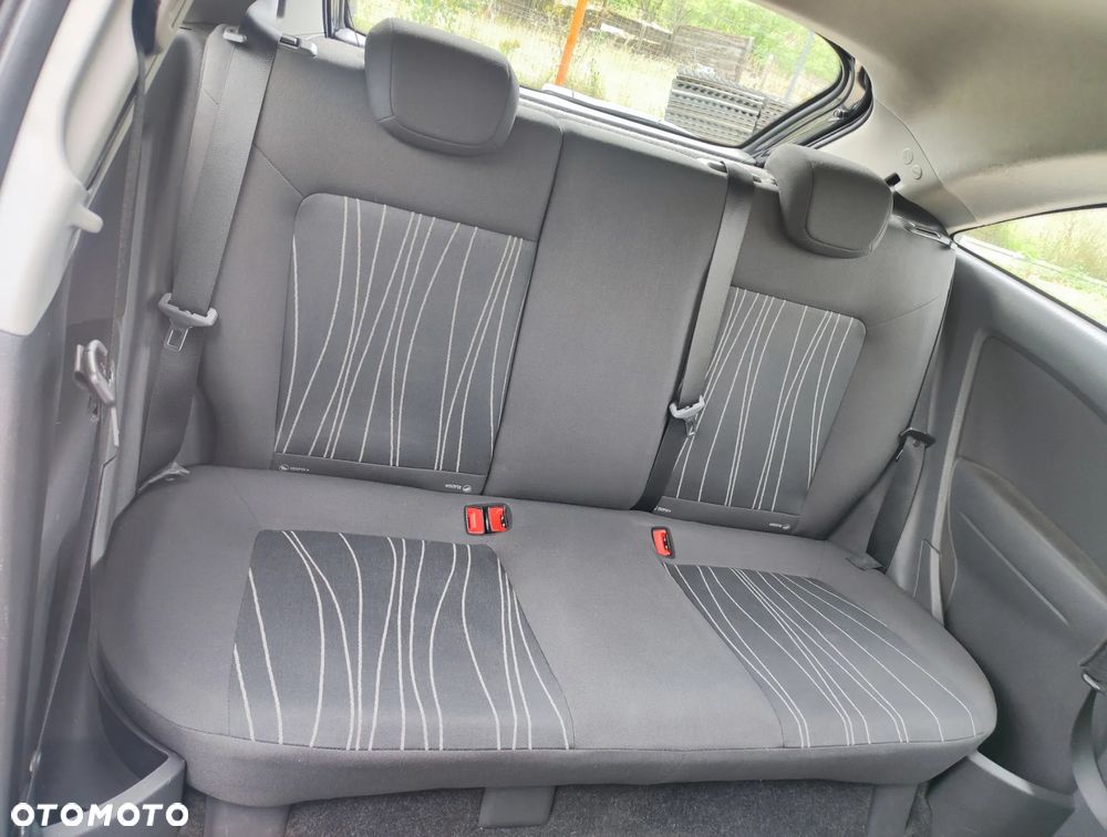 Opel Corsa 1.2 16V - 13