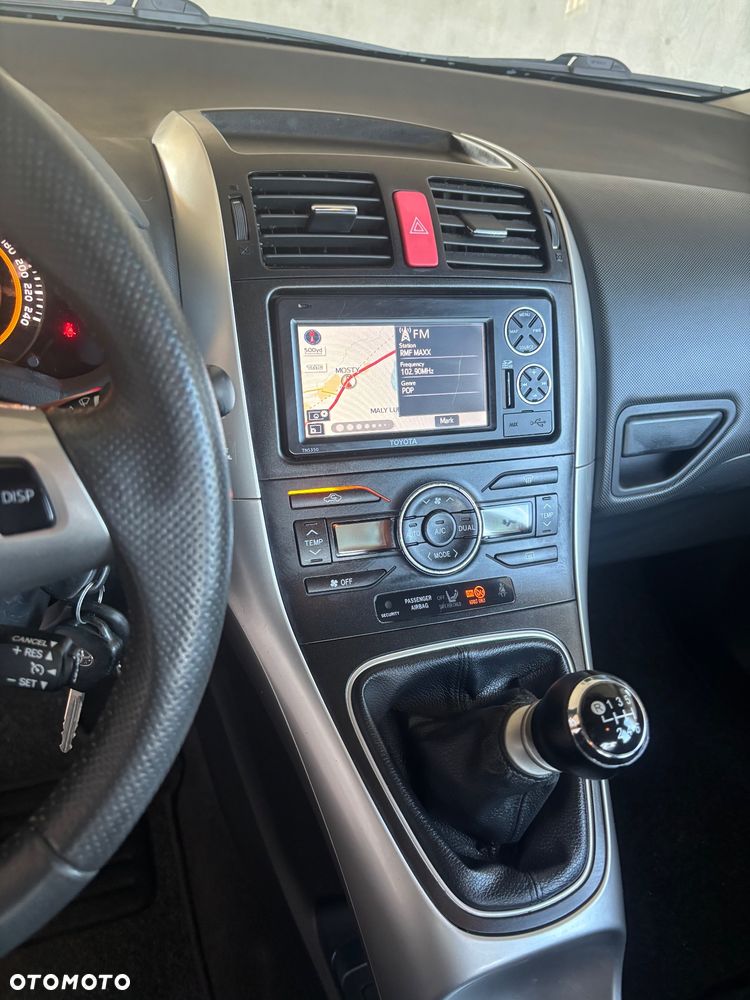 Toyota Auris 1.33 VVT-i Life+ - 15