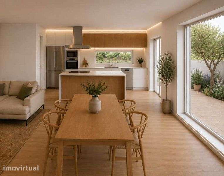Moradia T2+1 - Reconstrução integral fase de acabamentos - Ervedeira - Grande imagem: 4/12