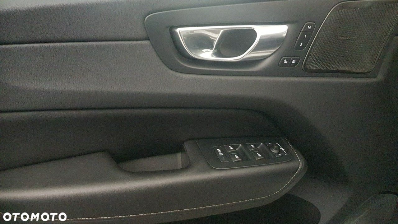 Volvo XC 60 - 23