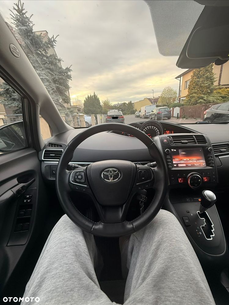 Toyota Verso - 8