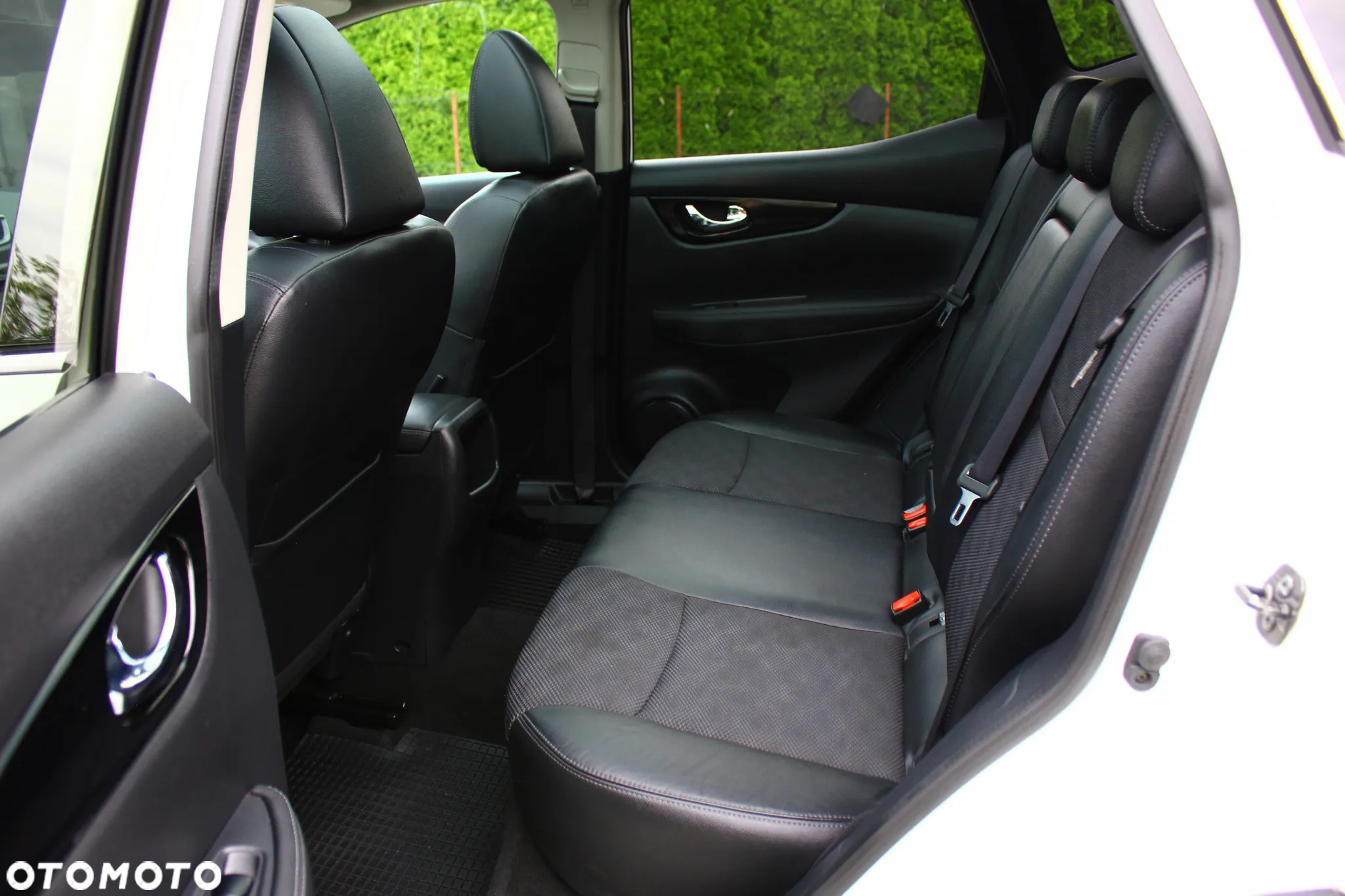 Nissan Qashqai 1.6 DIG-T Tekna - 33