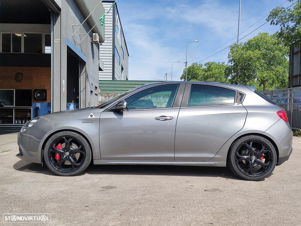 Alfa Romeo Giulietta 1750 TBi Quadrifoglio Verde - 5