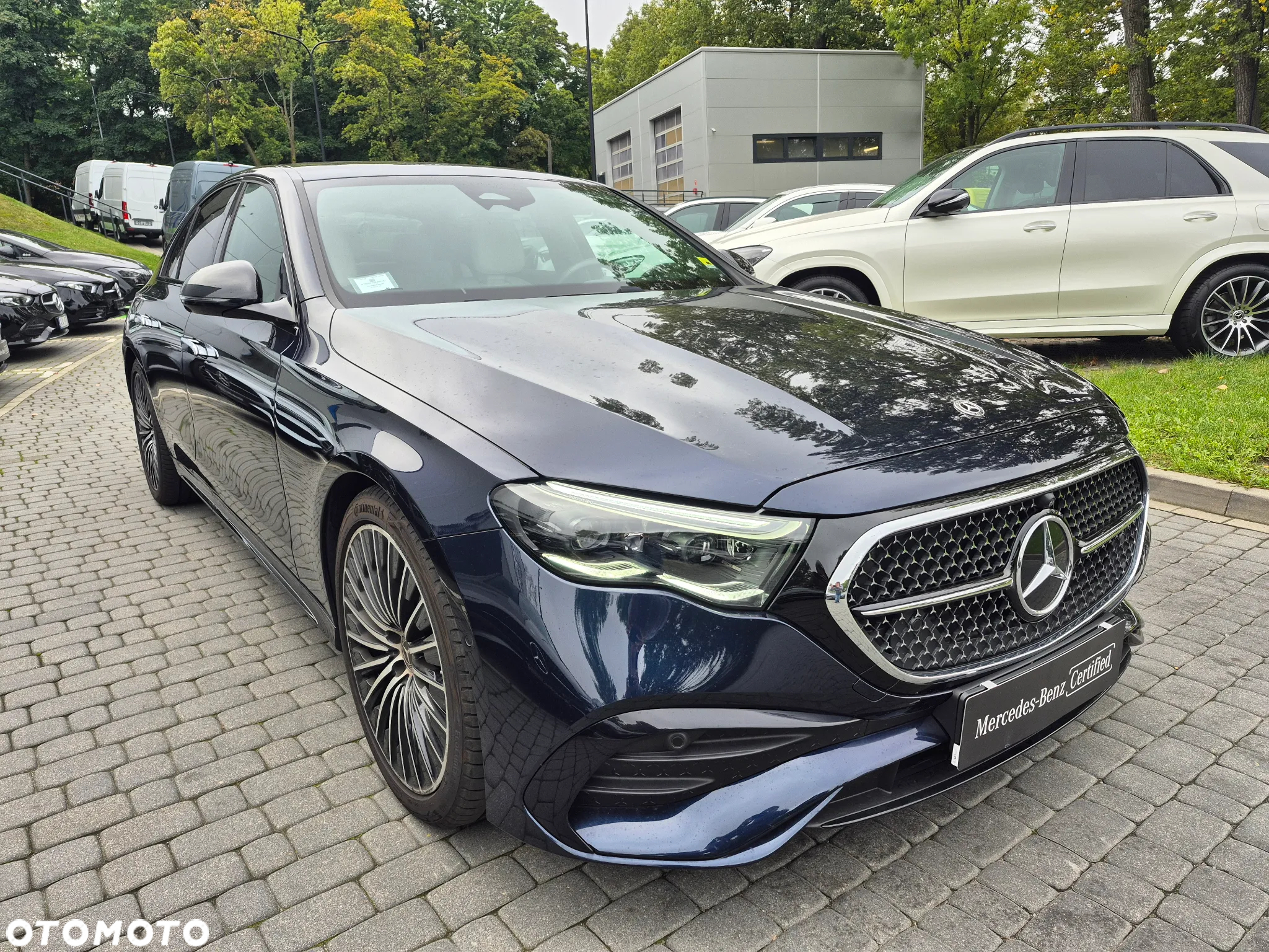 Mercedes-Benz Klasa E 220 d mHEV 4-Matic AMG 9G-Tronic - 12