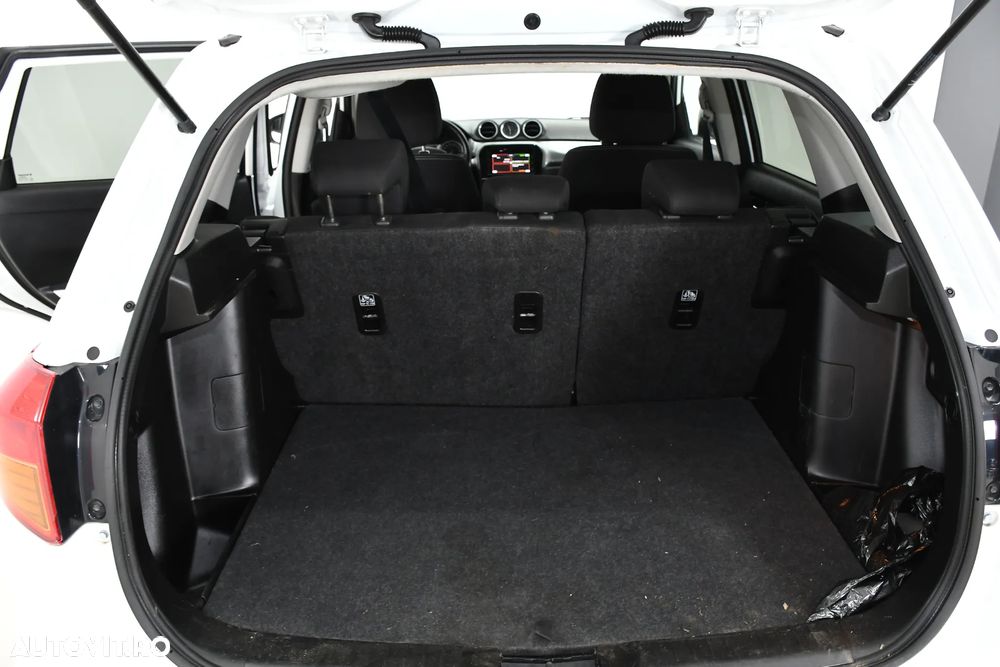 Suzuki Vitara 1.6 DDIS (4x4) Allgrip Comfort - 24