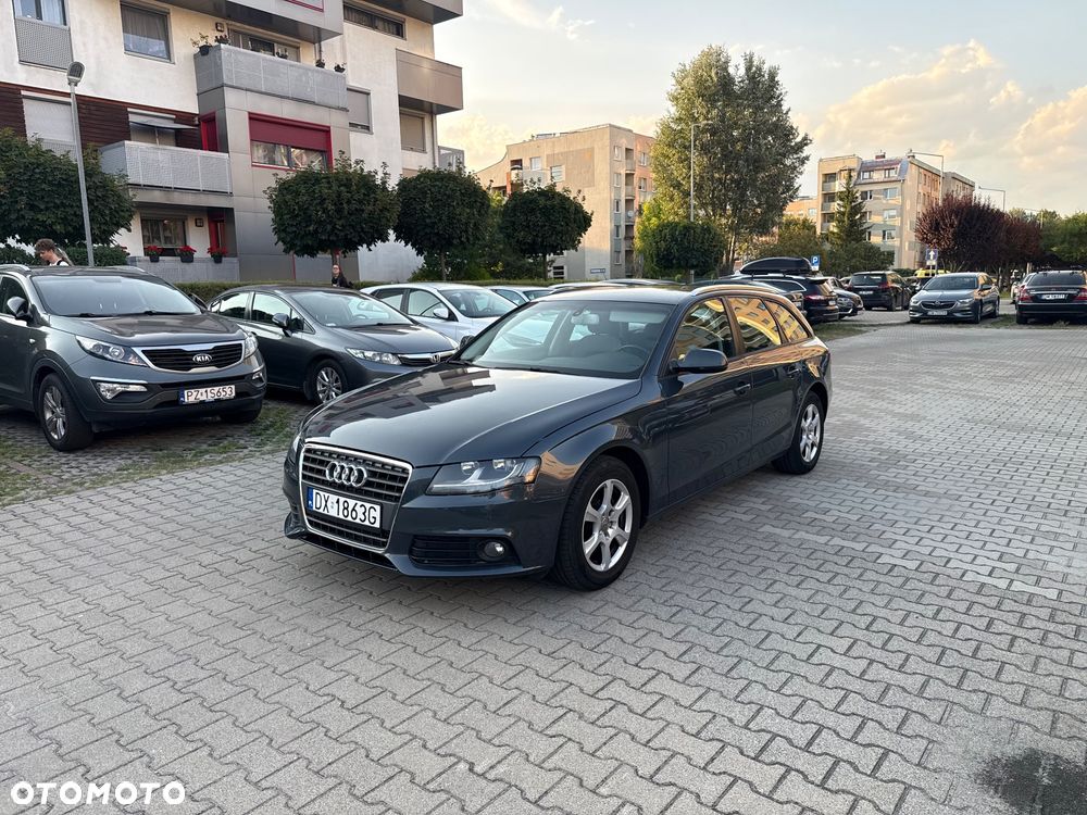 Audi A4 Avant 2.0 TDI - 10