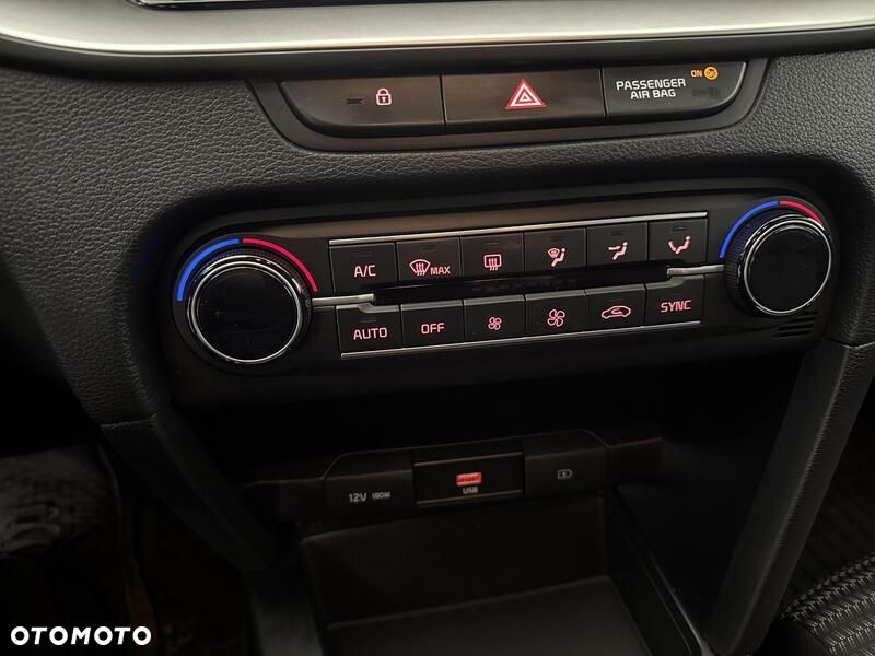 Kia Ceed 1.5 T-GDI M DCT - 16