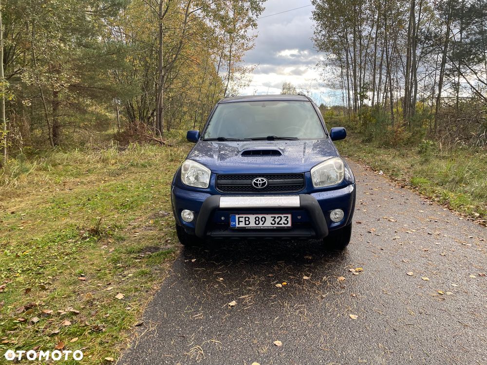 Toyota RAV4 - 8