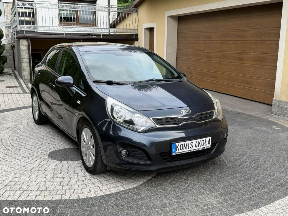 Kia Rio - 8