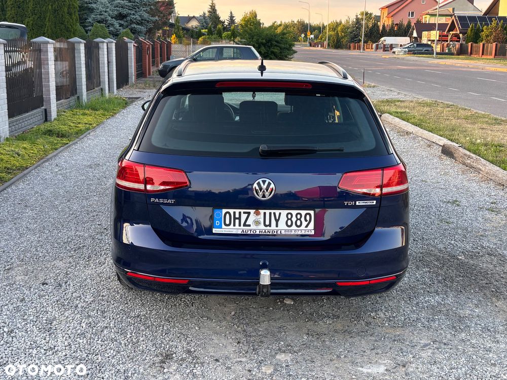 Volkswagen Passat - 25