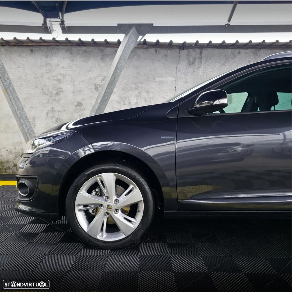Renault Mégane Sport Tourer - 14