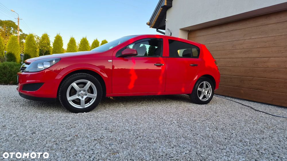 Opel Astra 1.6 Style - 9