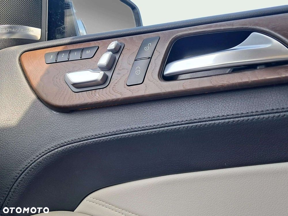 Mercedes-Benz GLS 350 d 4-Matic - 12