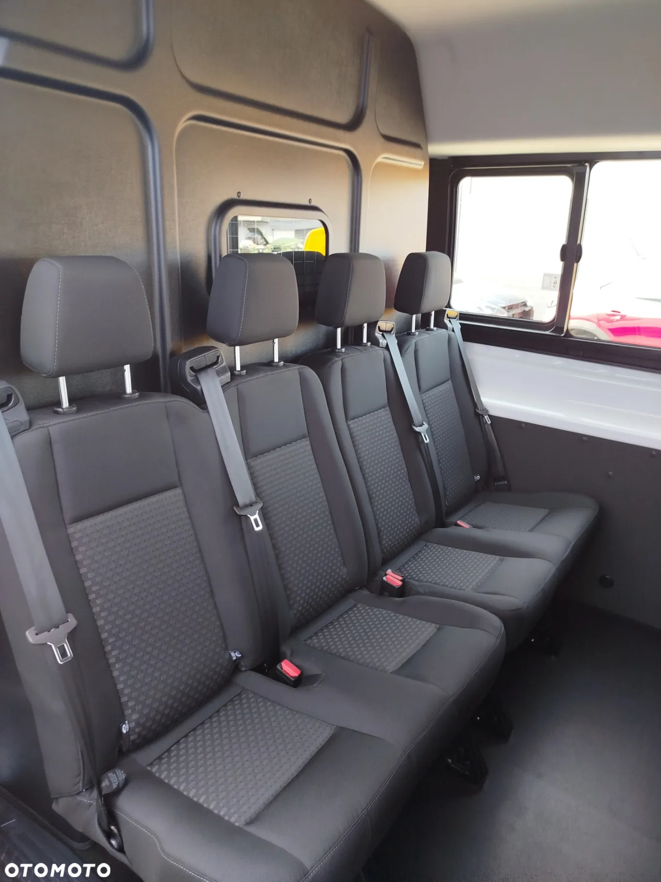 Ford Transit - 11