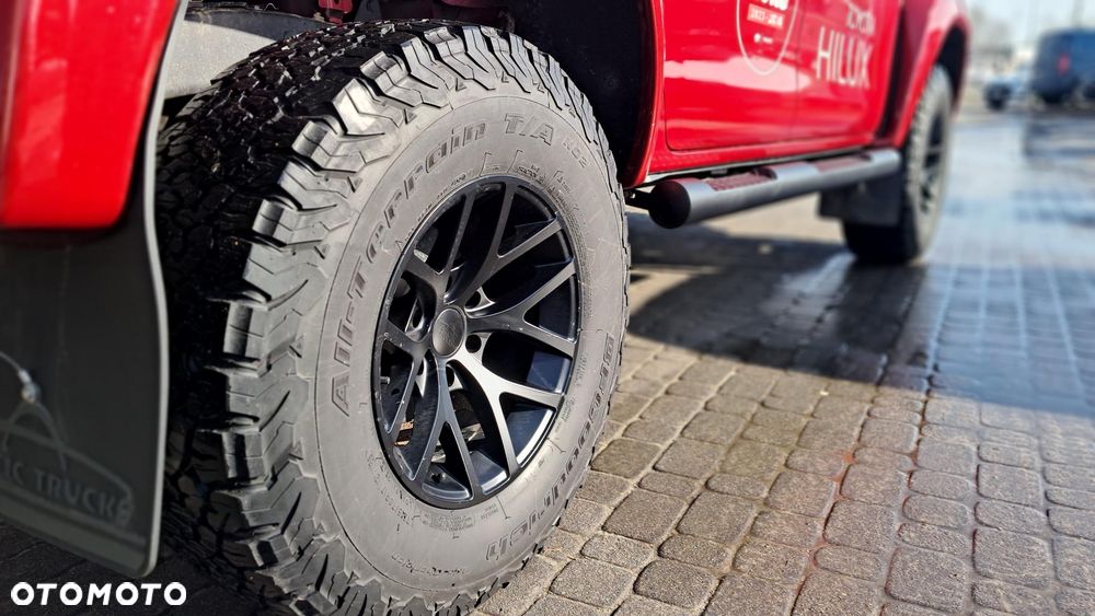 Toyota Hilux - 18