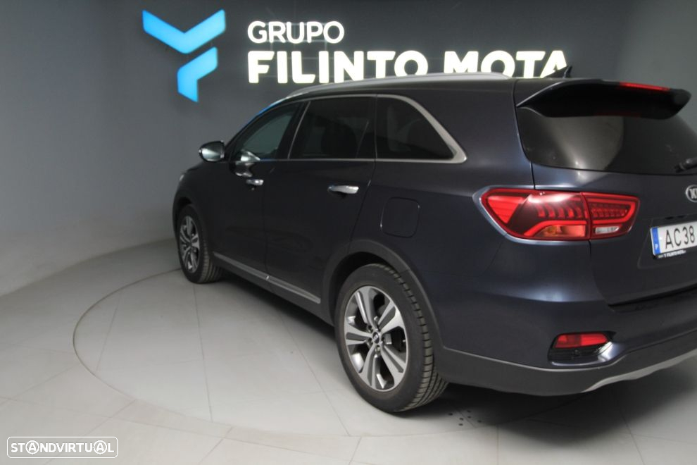 Kia Sorento 2.2 CRDi Premium Aut. - 4
