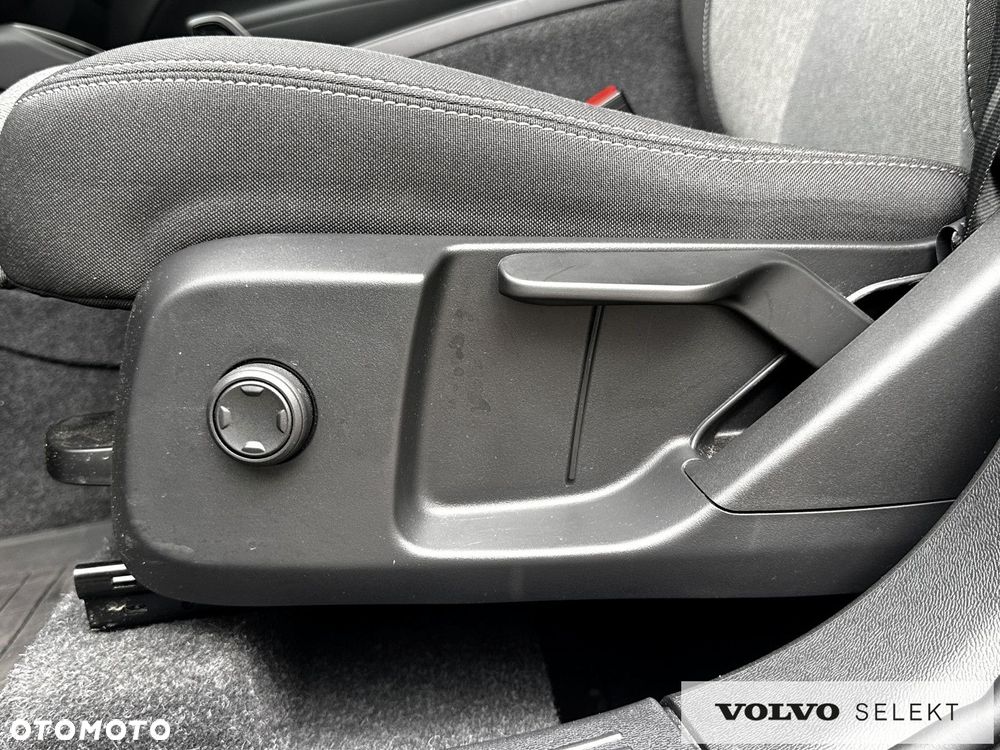 Volvo XC 40 - 24