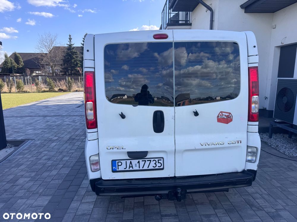 Opel Vivaro - 8