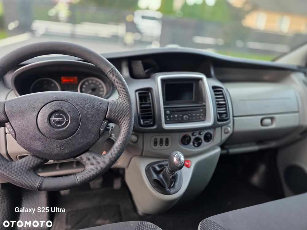 Opel Vivaro - 20