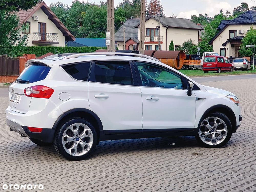 Ford Kuga 2.0 TDCi 2x4 Titanium - 26