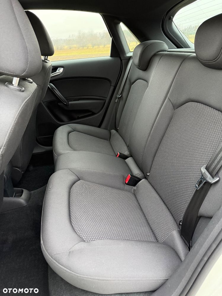 Audi A1 Sportback 1.6 TDI S line edition - 14