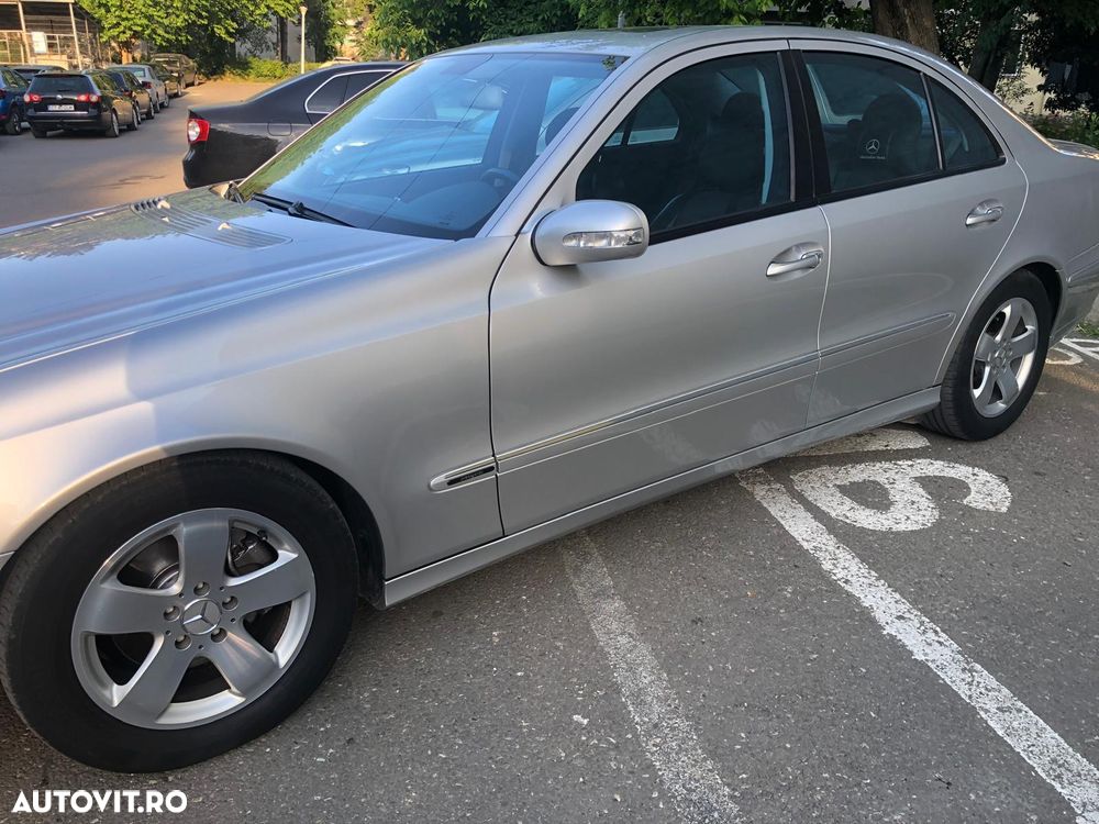 Mercedes-Benz E 200 KOMPRESSOR Automatik Avantgarde - 2