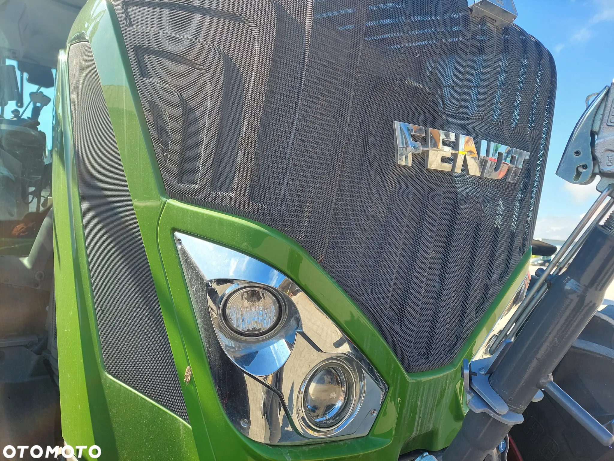 Fendt 828 - 17