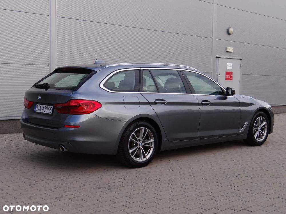 BMW Seria 5 520d - 3