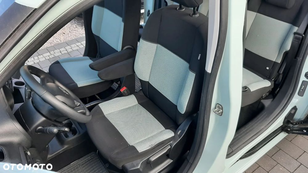 Citroën Berlingo XL PureTech 110 SHINE - 9