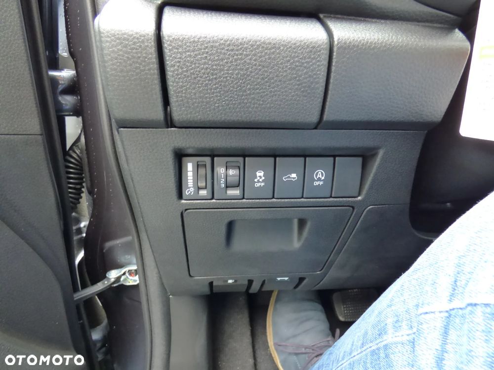 Isuzu D-Max 1.9 EC LS - 13