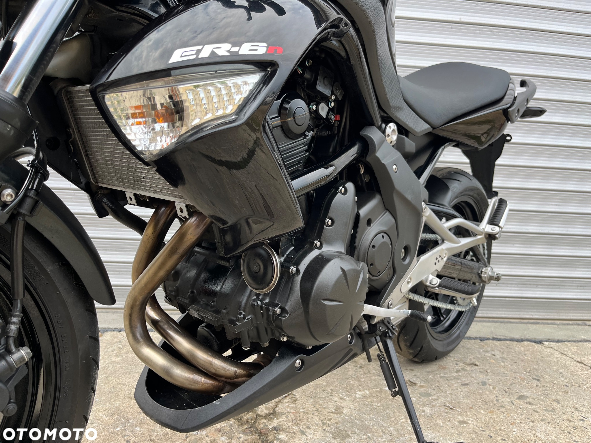 Kawasaki ER - 27