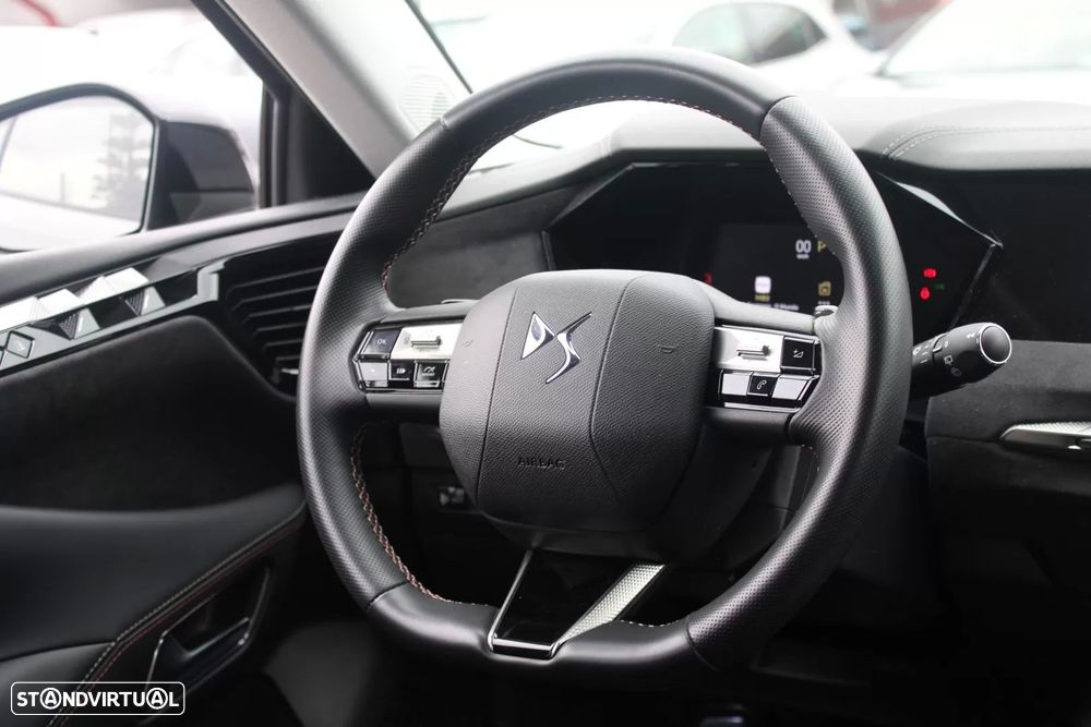 DS DS4 1.2 PureTech Performance Line EAT8 - 24