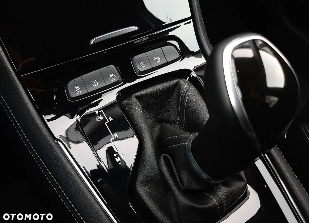 Opel Grandland X 1.6 T Elegance Business Pack S&S - 40