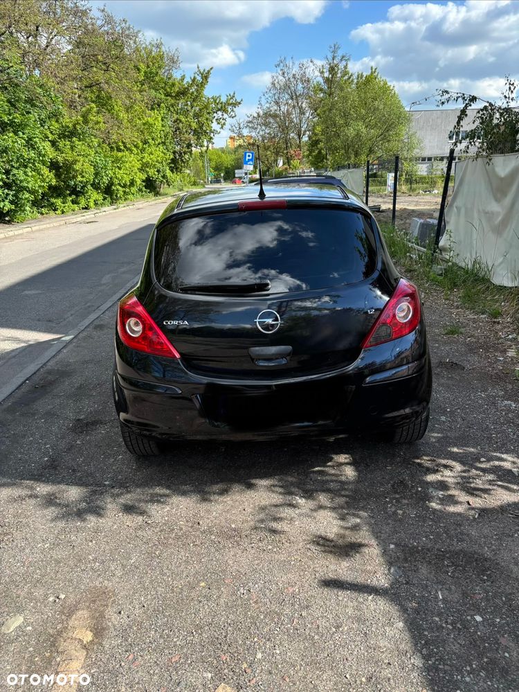 Opel Corsa 1.2 16V Cosmo - 3