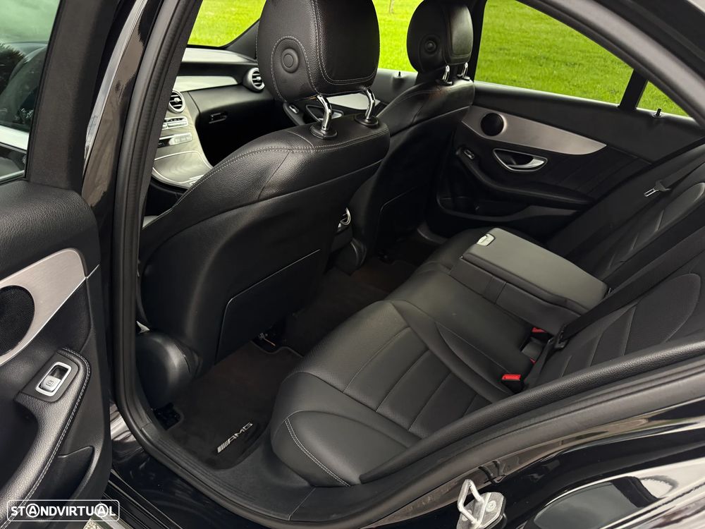 Mercedes-Benz C 300 de AMG Line - 25