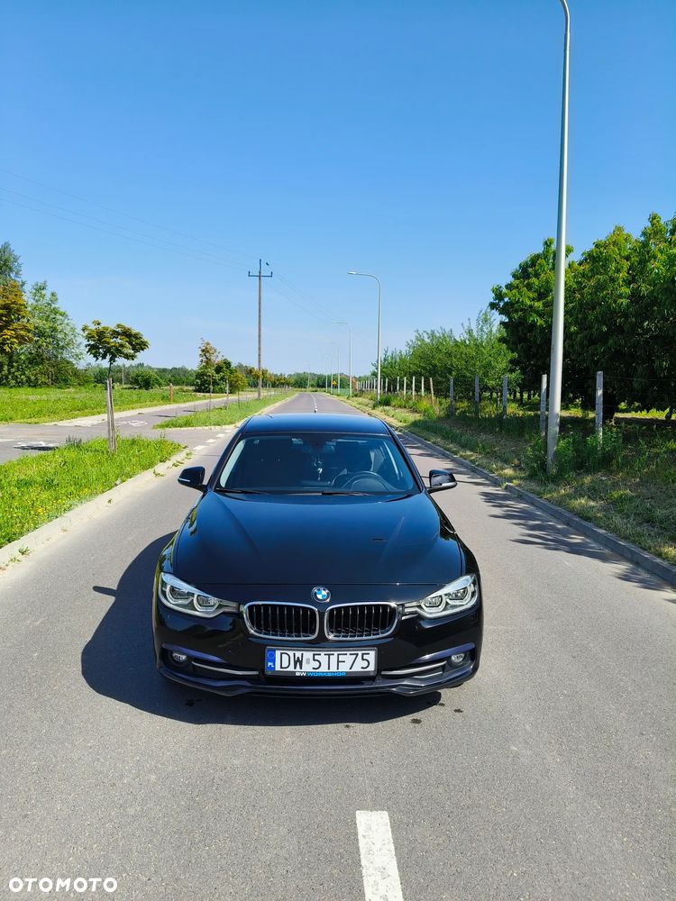 BMW Seria 3 318d - 4
