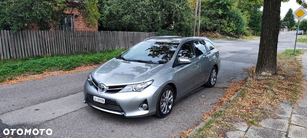 Toyota Auris 1.8 HSD Prestige NAVI - 29