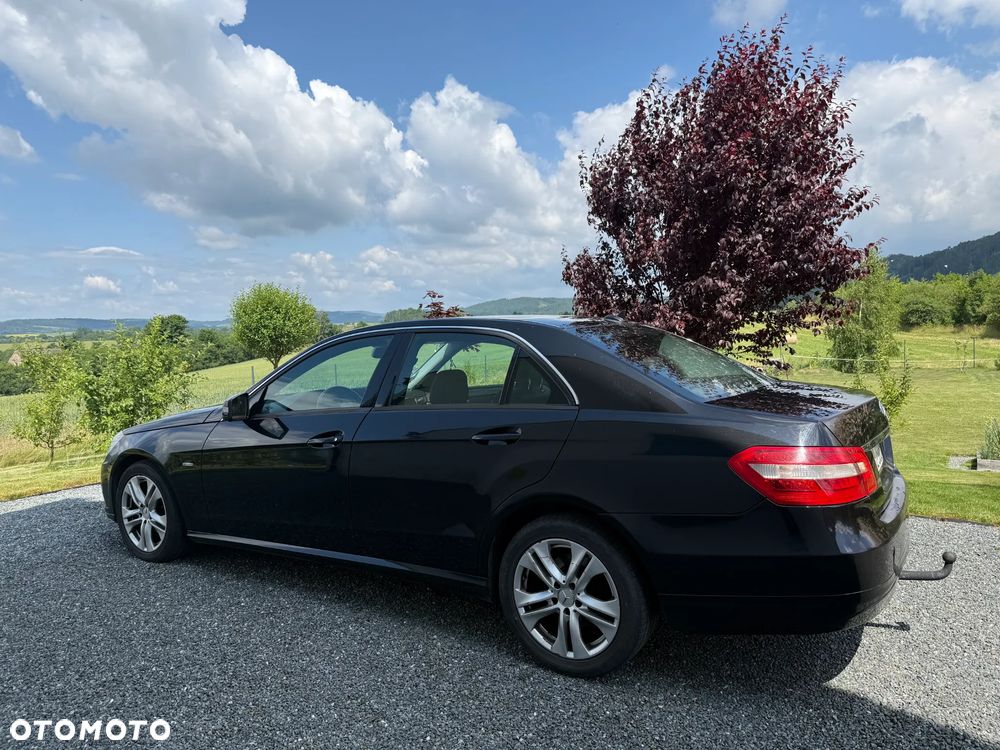 Mercedes-Benz Klasa E 220 CDI BlueEff - 2
