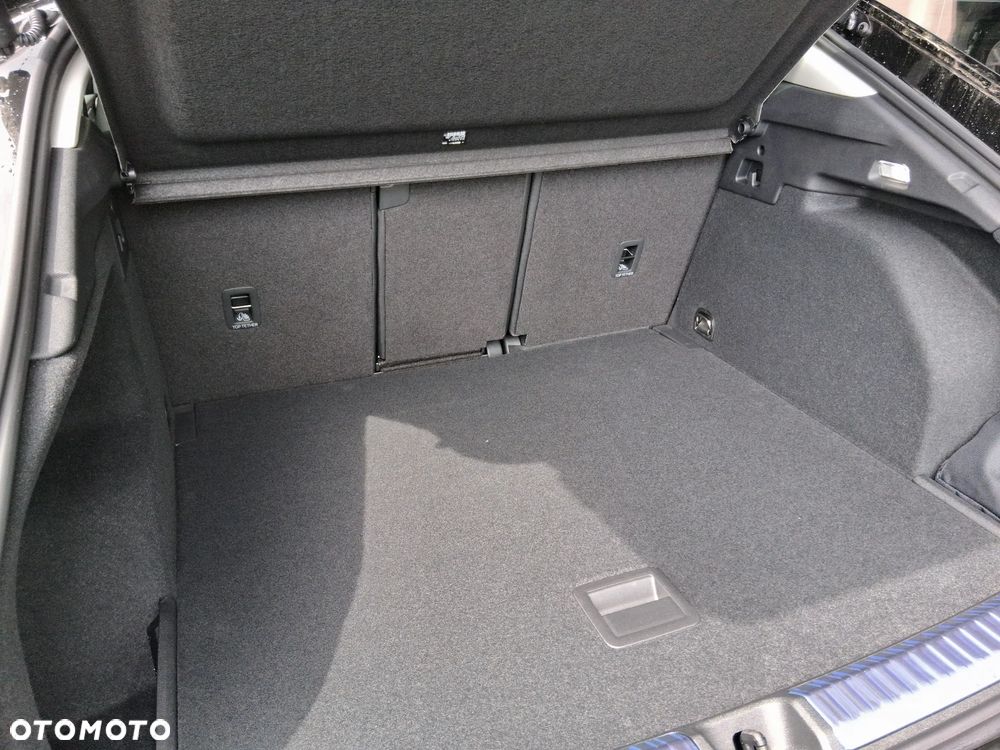 Audi Q3 Sportback - 14