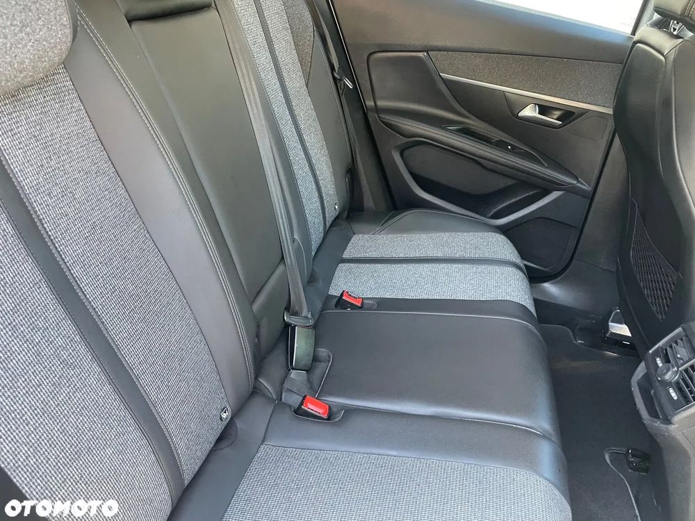 Peugeot 3008 THP 165 EAT6 Stop & Start Allure - 28