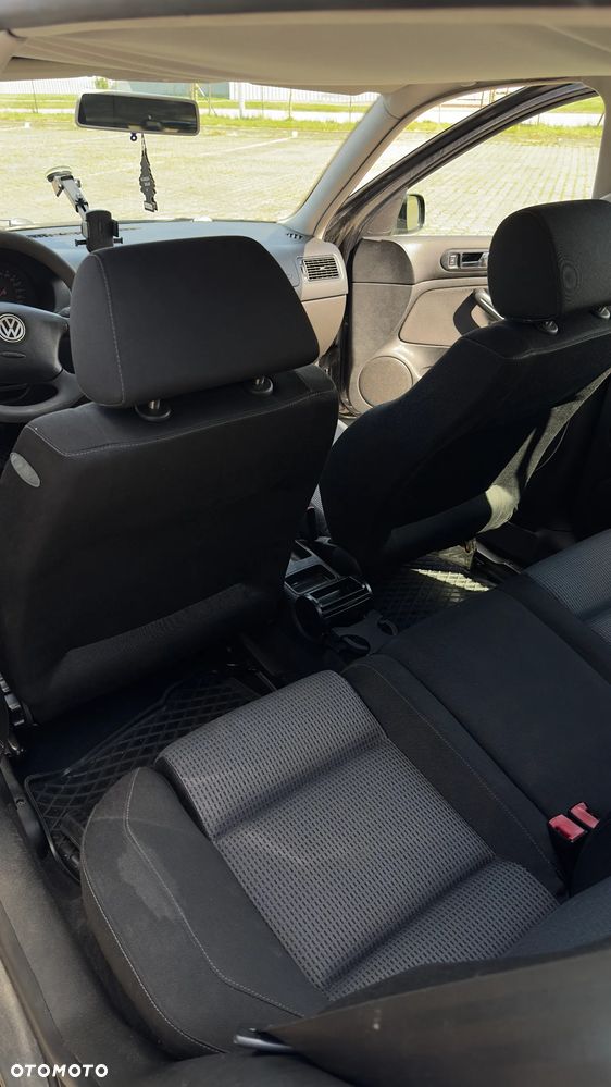 Volkswagen Golf - 16