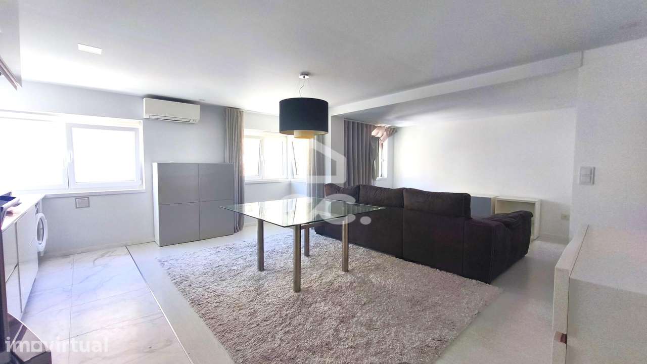 T3 transformado em T2 Guimarães | Totalmente Renovado, Mobilado e Equi - Grande imagem: 2/17
