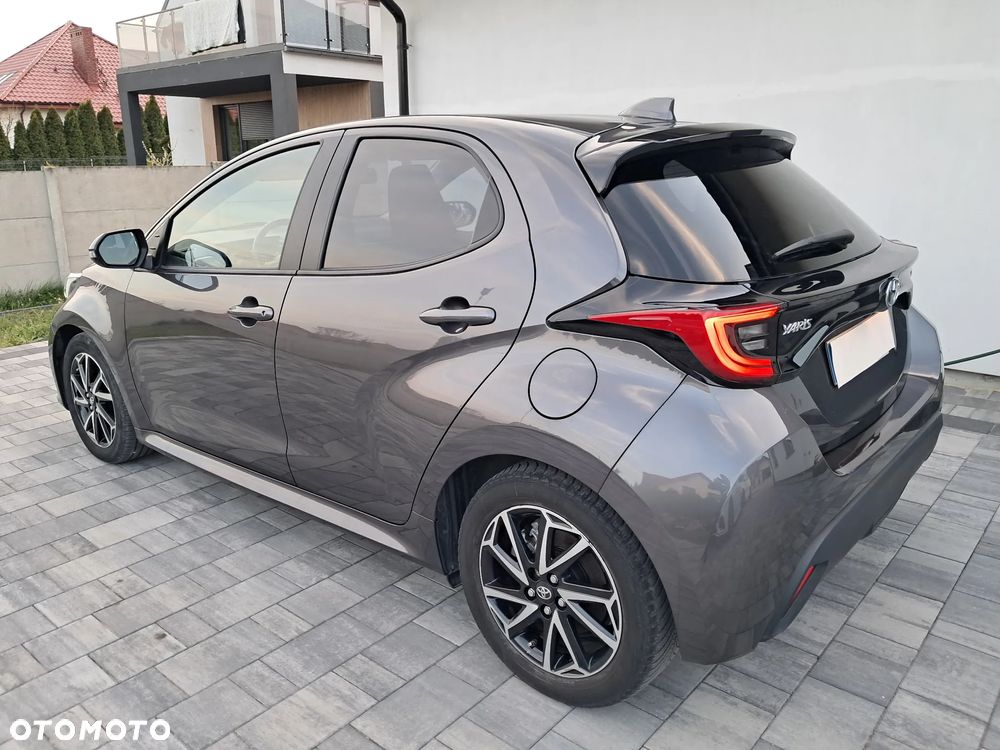 Toyota Yaris Hybrid 1.5 Executive - 9