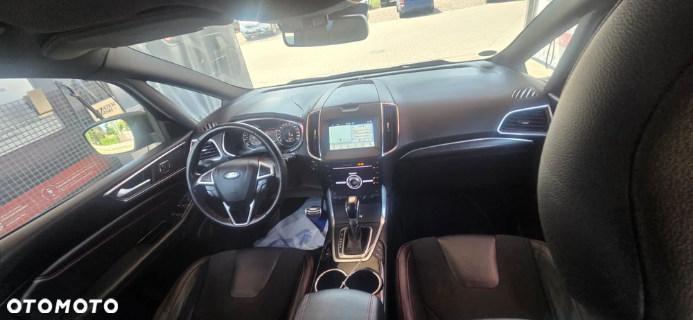 Ford S-Max 2.0 TDCi ST-Line PowerShift - 32