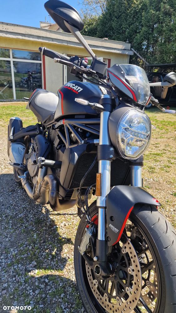 Ducati Monster - 4