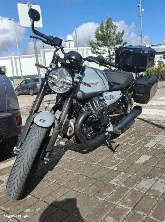Moto Guzzi V7 Sport - 4