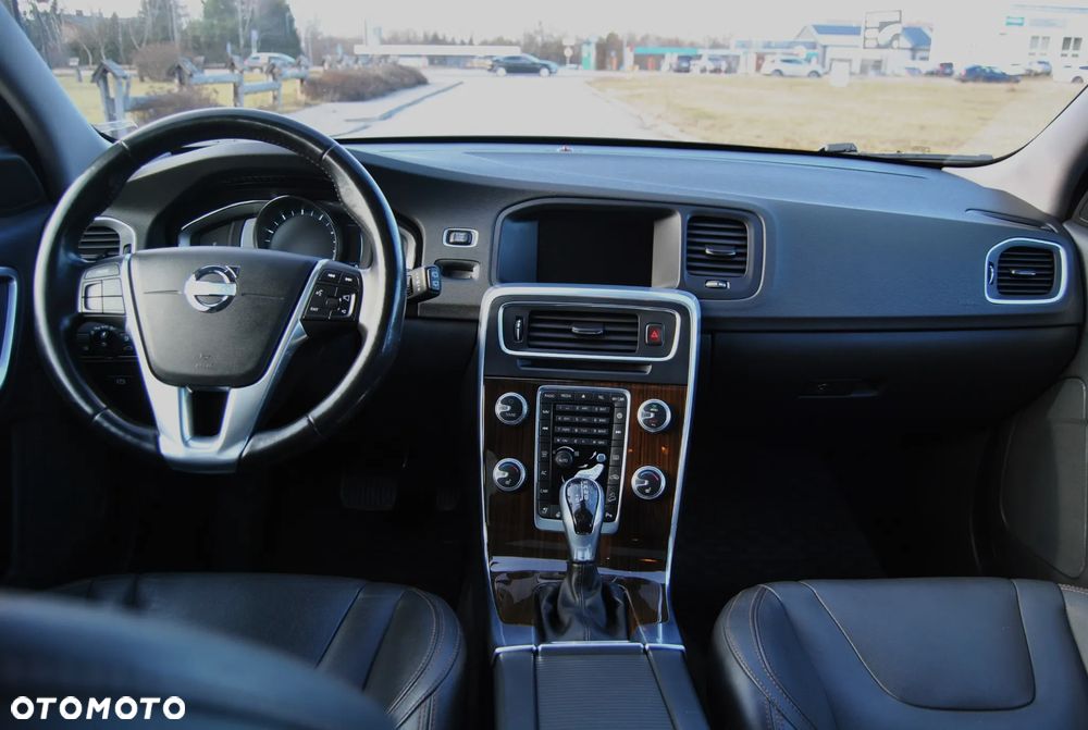 Volvo V60 Cross Country T5 AWD Summum - 9