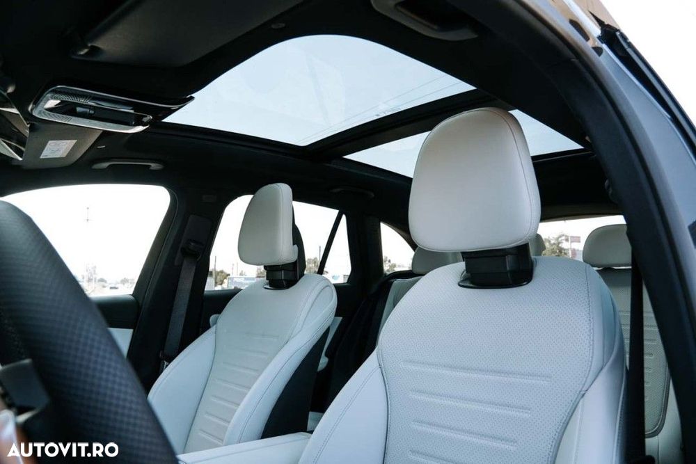 Mercedes-Benz GLC 300 e 4MATIC - 31