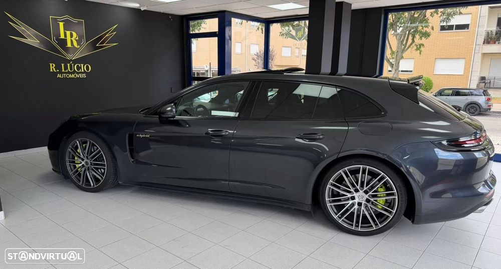 Porsche Panamera Sport Turismo 4 E-Hybrid - 8