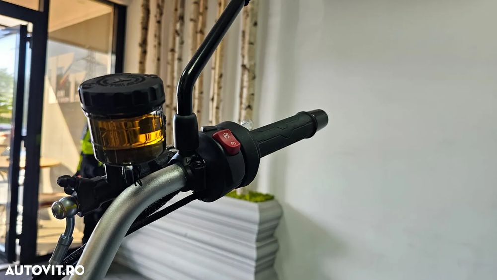 CF Moto 700CL-X Heritage - 10